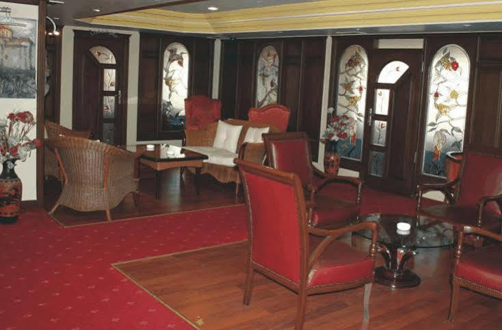Uzunkum Hotel Трабзон Екстериор снимка